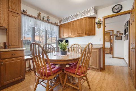 Tiny photo for 613 Tanglewood Drive, Streamwood, IL 60107 (MLS # 12572670)