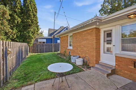 Tiny photo for 2304 E High Street, Davenport, IA 52803 (MLS # 12792844)