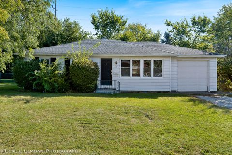 Photo of 1102 Krings Lane, Joliet, IL 60435 (MLS # 12471935)