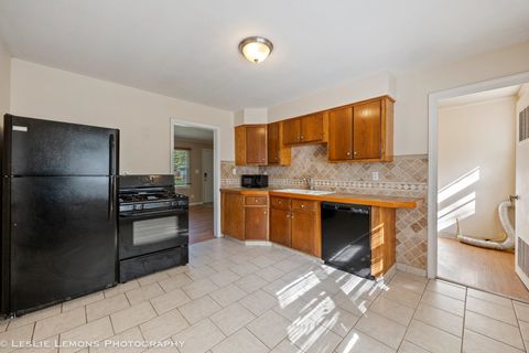 Tiny photo for 1102 Krings Lane, Joliet, IL 60435 (MLS # 12471935)