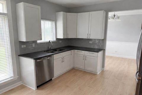 Tiny photo for 244 Buckingham Drive, Grayslake, IL 60030 (MLS # 12597412)