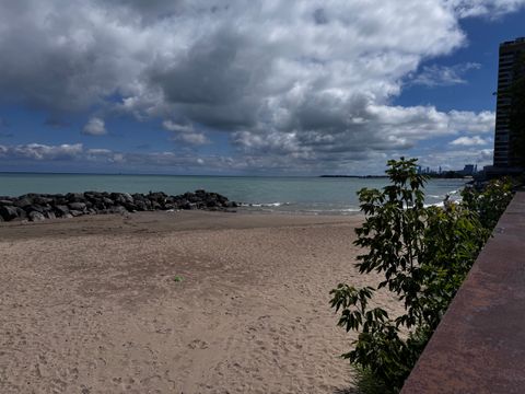 Tiny photo for 6249 N Sheridan Road #5, Chicago, IL 60660 (MLS # 12446412)