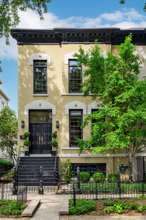 Photo of 1022 W Montana Street, Chicago, IL 60614 (MLS # 12554892)