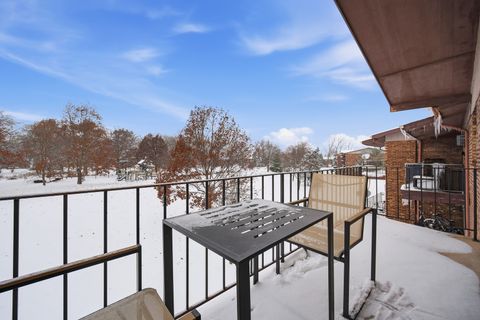 Tiny photo for 2556 Waterbury Drive #1905, Woodridge, IL 60517 (MLS # 12532073)