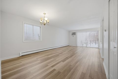 Tiny photo for 2556 Waterbury Drive #1905, Woodridge, IL 60517 (MLS # 12532073)