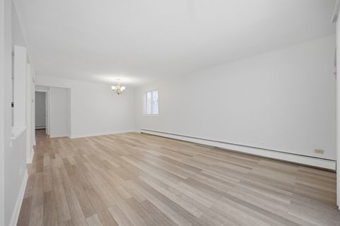 Tiny photo for 2556 Waterbury Drive #1905, Woodridge, IL 60517 (MLS # 12532073)