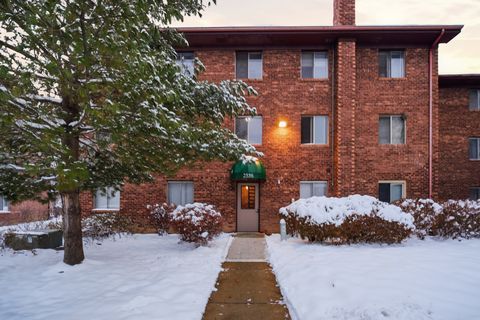 Tiny photo for 2556 Waterbury Drive #1905, Woodridge, IL 60517 (MLS # 12532073)