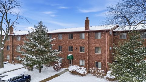 Tiny photo for 2556 Waterbury Drive #1905, Woodridge, IL 60517 (MLS # 12532073)