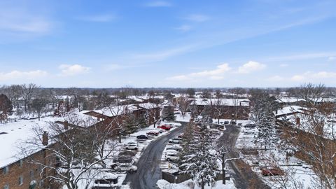 Tiny photo for 2556 Waterbury Drive #1905, Woodridge, IL 60517 (MLS # 12532073)