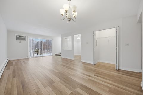 Tiny photo for 2556 Waterbury Drive #1905, Woodridge, IL 60517 (MLS # 12532073)