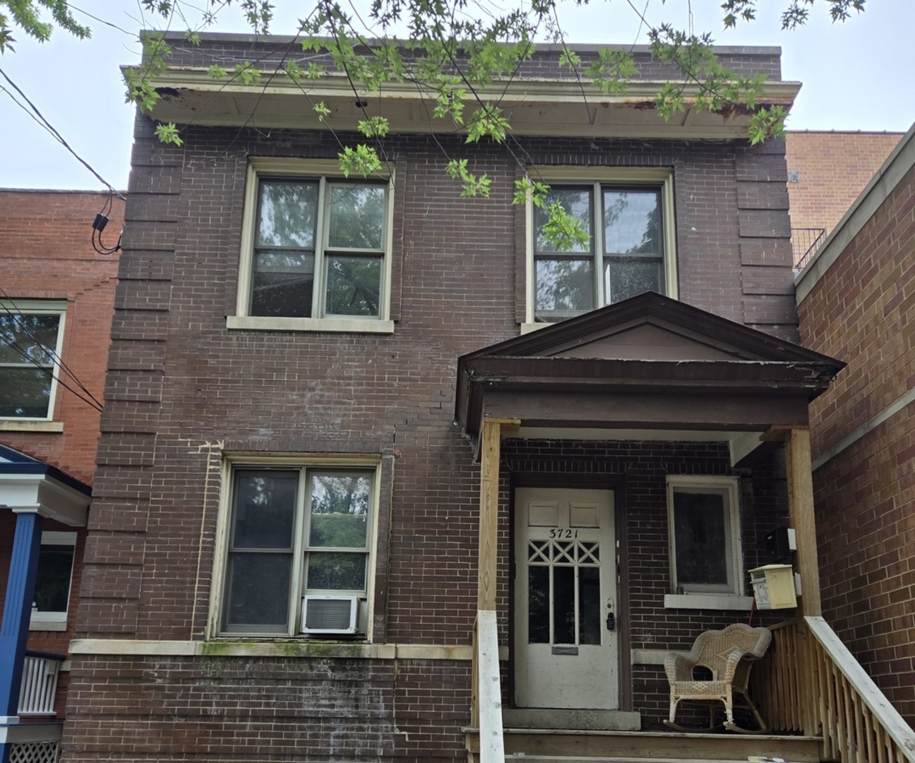 3721 N Wolcott Avenue