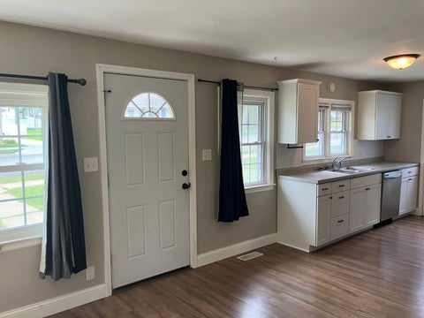 Tiny photo for 808 S 18th ST, Quincy, IL 62301 (MLS # 12668637)