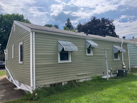 Tiny photo for 808 S 18th ST, Quincy, IL 62301 (MLS # 12668637)