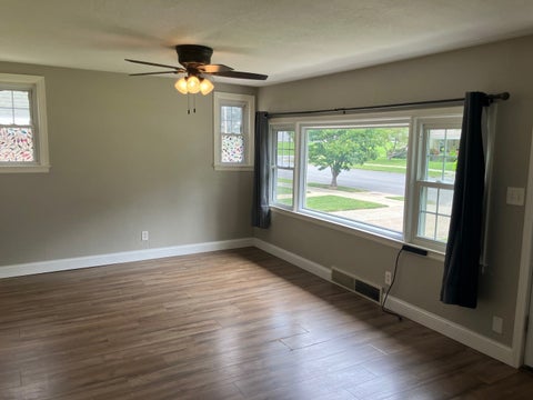 Tiny photo for 808 S 18th ST, Quincy, IL 62301 (MLS # 12668637)