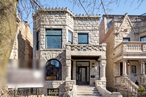 3711 N Magnolia Avenue Chicago IL 60613
