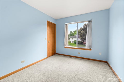 Tiny photo for 3S370 Curtis Avenue, Warrenville, IL 60555 (MLS # 12693279)