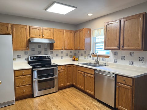 Tiny photo for 3S370 Curtis Avenue, Warrenville, IL 60555 (MLS # 12693279)