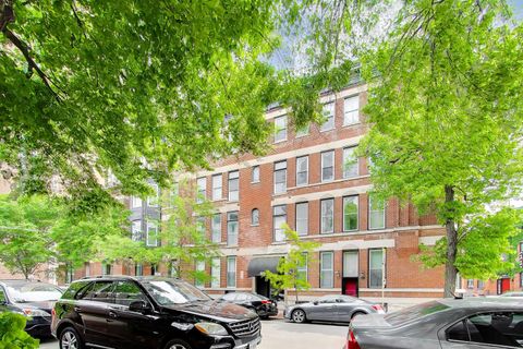 Photo of 223 W Wisconsin Street #2D, Chicago, IL 60614 (MLS # 12656797)
