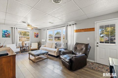 Tiny photo for 1208 18TH Street, Bettendorf, IA 52722 (MLS # QC4268778)