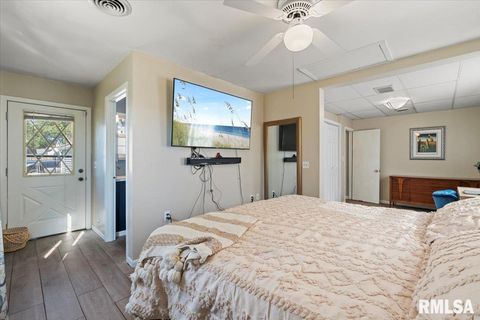 Tiny photo for 1208 18TH Street, Bettendorf, IA 52722 (MLS # QC4268778)