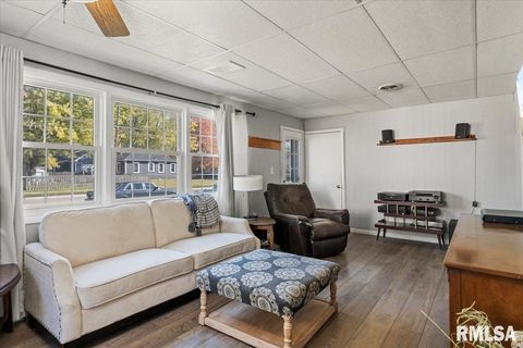 Tiny photo for 1208 18TH Street, Bettendorf, IA 52722 (MLS # QC4268778)