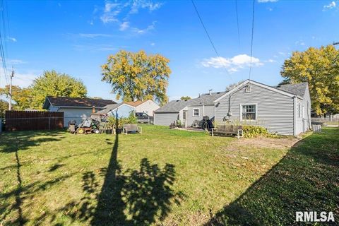 Tiny photo for 1208 18TH Street, Bettendorf, IA 52722 (MLS # QC4268778)