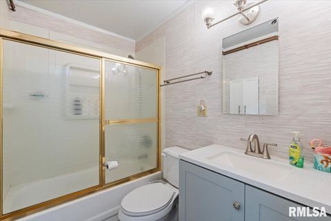 Tiny photo for 1208 18TH Street, Bettendorf, IA 52722 (MLS # QC4268778)