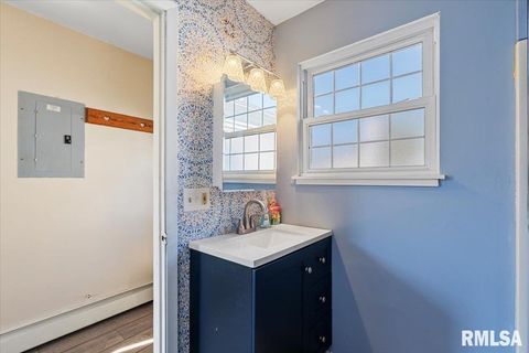 Tiny photo for 1208 18TH Street, Bettendorf, IA 52722 (MLS # QC4268778)