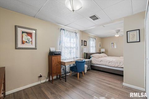 Tiny photo for 1208 18TH Street, Bettendorf, IA 52722 (MLS # QC4268778)