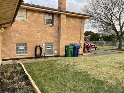 Tiny photo for 8233 S 76th Avenue, Bridgeview, IL 60455 (MLS # 12593064)