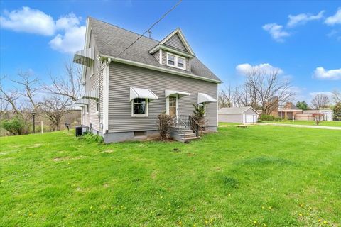 Tiny photo for 8850 Ridgewood Road, Rock Island, IL 61201 (MLS # 12621056)