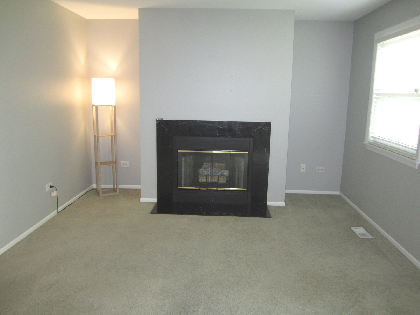 2862 Meadow Lane x1