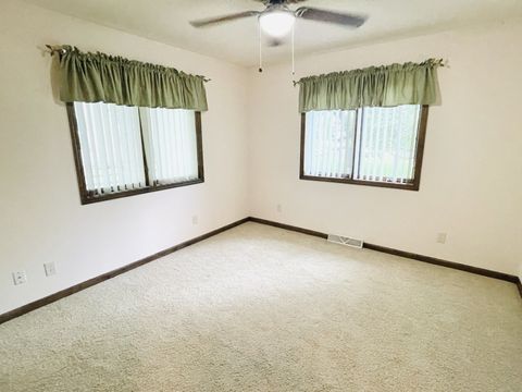 Tiny photo for 210 Mary Senica Court, Lasalle, IL 61301 (MLS # 12425436)