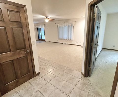 Tiny photo for 210 Mary Senica Court, Lasalle, IL 61301 (MLS # 12425436)