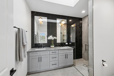 Tiny photo for 5348 W Argyle Street, Chicago, IL 60630 (MLS # 12686644)