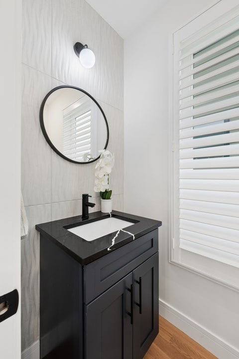 Tiny photo for 5348 W Argyle Street, Chicago, IL 60630 (MLS # 12686644)