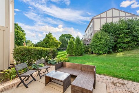 Tiny photo for 4658 Burnham Drive, Hoffman Estates, IL 60192 (MLS # 12464304)