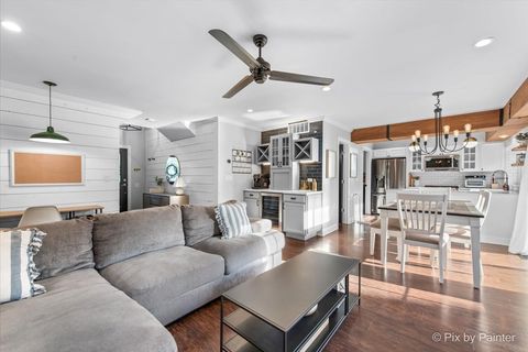 Tiny photo for 4658 Burnham Drive, Hoffman Estates, IL 60192 (MLS # 12464304)