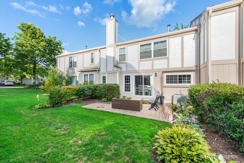 Tiny photo for 4658 Burnham Drive, Hoffman Estates, IL 60192 (MLS # 12464304)