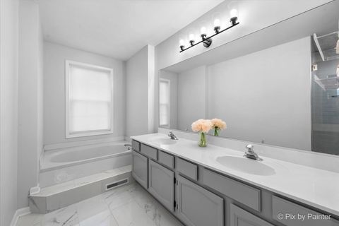 Tiny photo for 4658 Burnham Drive, Hoffman Estates, IL 60192 (MLS # 12464304)