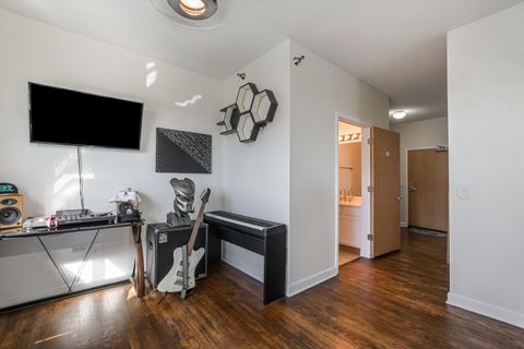Tiny photo for 1529 S State Street #21H, Chicago, IL 60605 (MLS # 12494170)