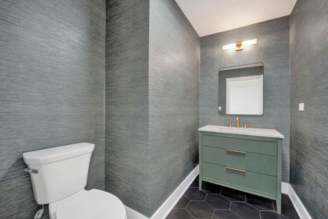 Tiny photo for 6444 N Knox Avenue, Lincolnwood, IL 60712 (MLS # 12595899)