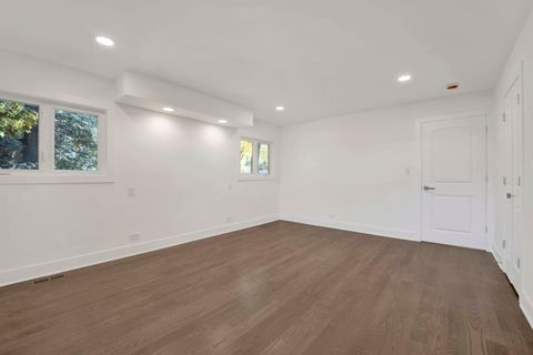 Tiny photo for 6444 N Knox Avenue, Lincolnwood, IL 60712 (MLS # 12595899)