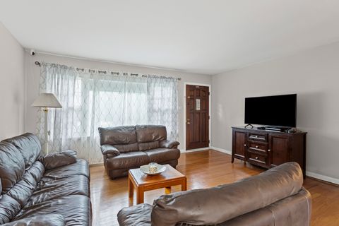 Tiny photo for 5519 Fairview Avenue, Downers Grove, IL 60516 (MLS # 12506636)