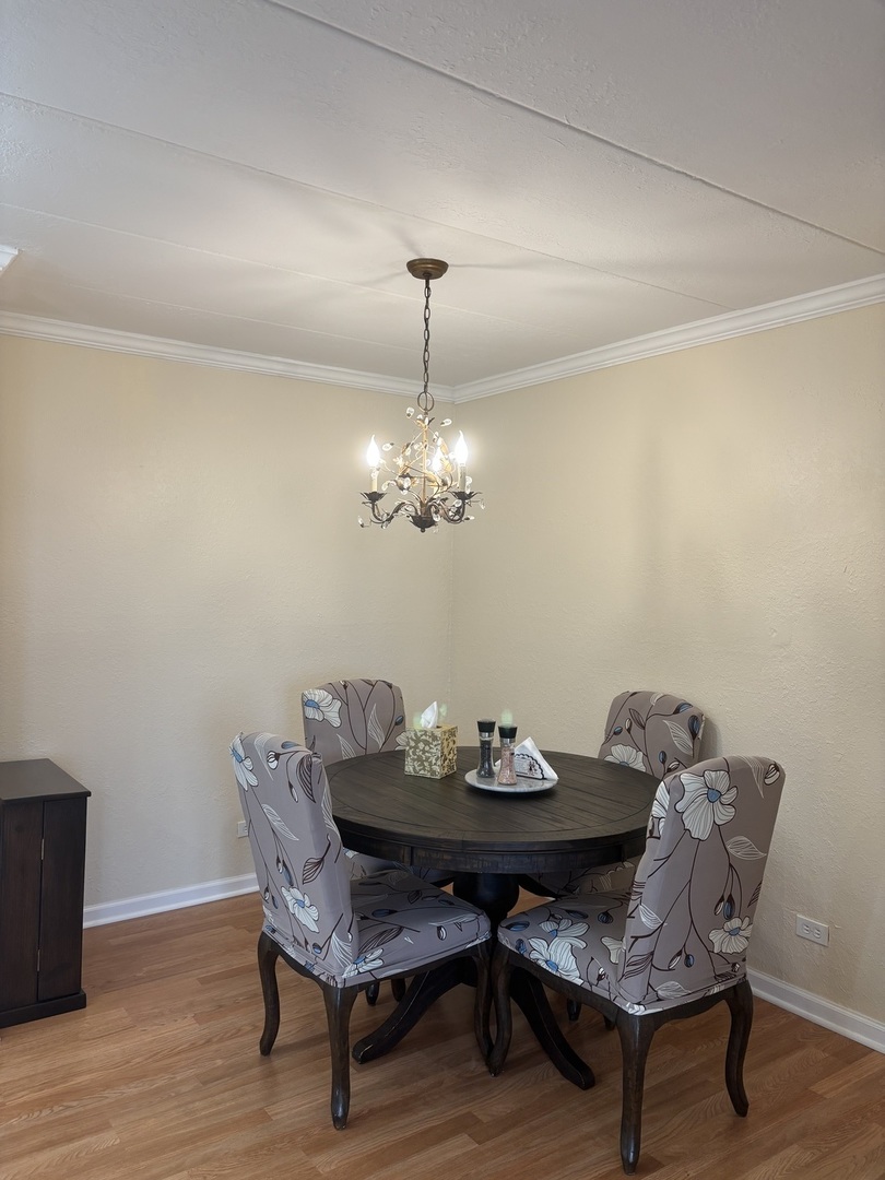 1 RENAISSANCE Place 912