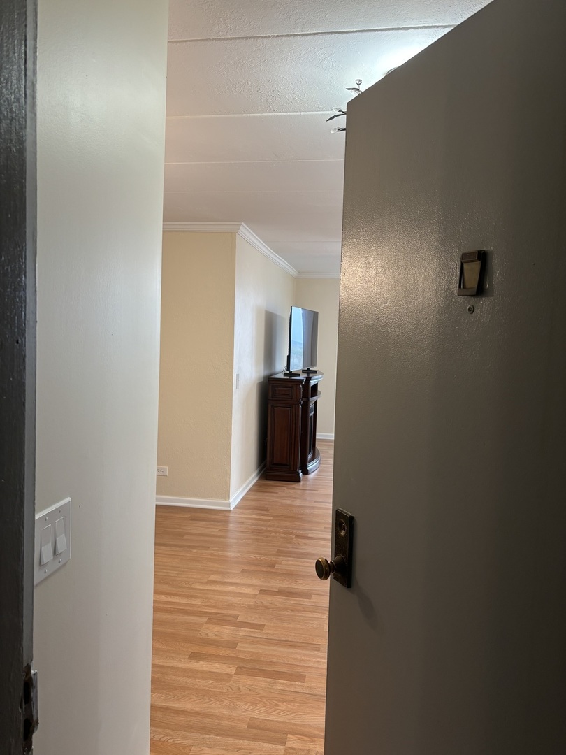 1 RENAISSANCE Place 912