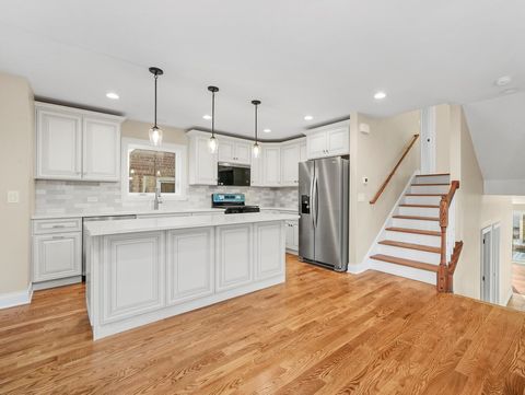 Tiny photo for 5532 S OAK PARK Avenue, Chicago, IL 60638 (MLS # 12512975)