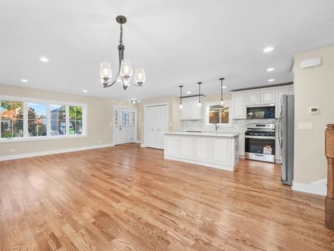 Tiny photo for 5532 S OAK PARK Avenue, Chicago, IL 60638 (MLS # 12512975)