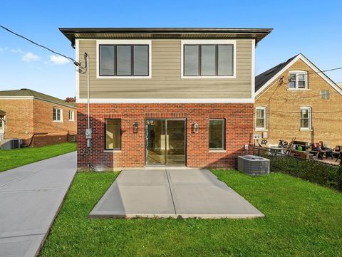 Tiny photo for 5532 S OAK PARK Avenue, Chicago, IL 60638 (MLS # 12512975)