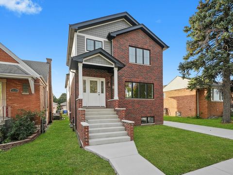 Photo of 5532 S OAK PARK Avenue, Chicago, IL 60638 (MLS # 12512975)